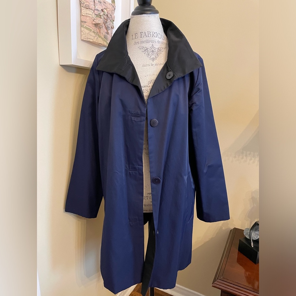 Thick rain coat you can wear blue side or black side
